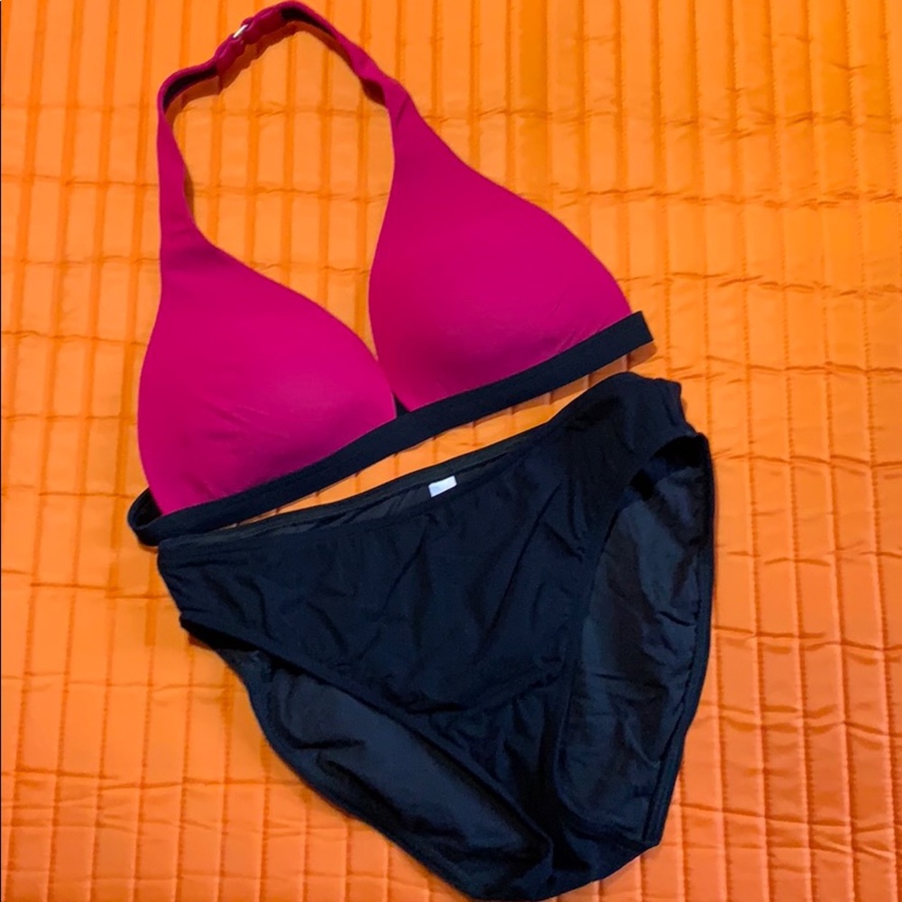 Victoria’s Secret bikini